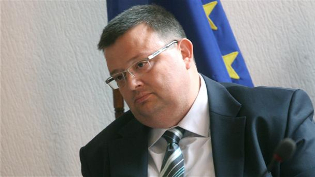 Цацаров: В прокуратурата няма "шпицкоманда"