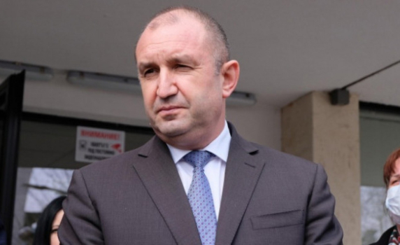 Радев за Борисов: Няма нищо по-страшно от активната глупост. И след 13 май ще има вирус