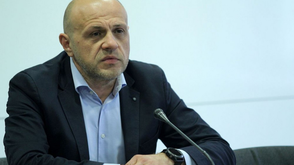 Дончев: Чиновник от военното министерство е замесен в истерията с отнемането на деца 