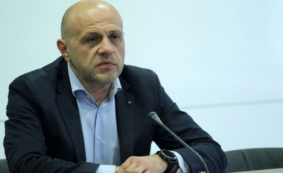 Дончев: Чиновник от военното министерство е замесен в истерията с отнемането на деца 