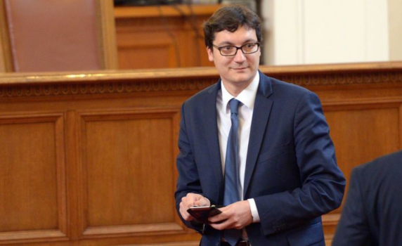 Скандал в правната комисия за промените в Изборния кодекс