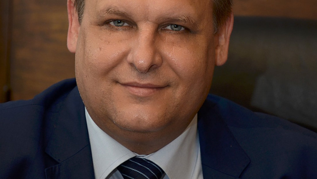 Протежето на Пеевски за шеф на ВАС е ”кредитор” и ”цедент”, според имотния регистър