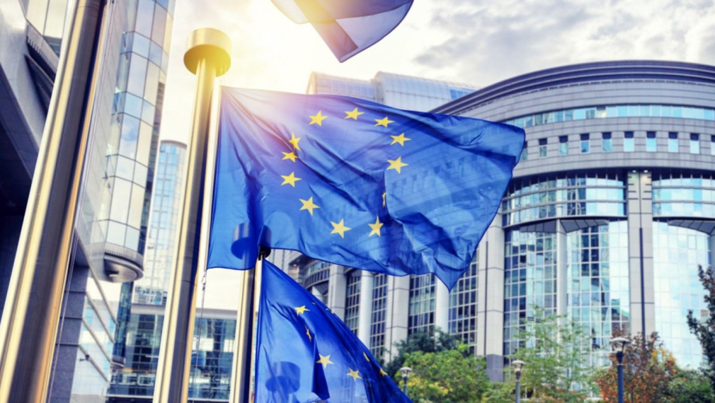ЕС отложи преговорите за членство със Скопие и Тирана