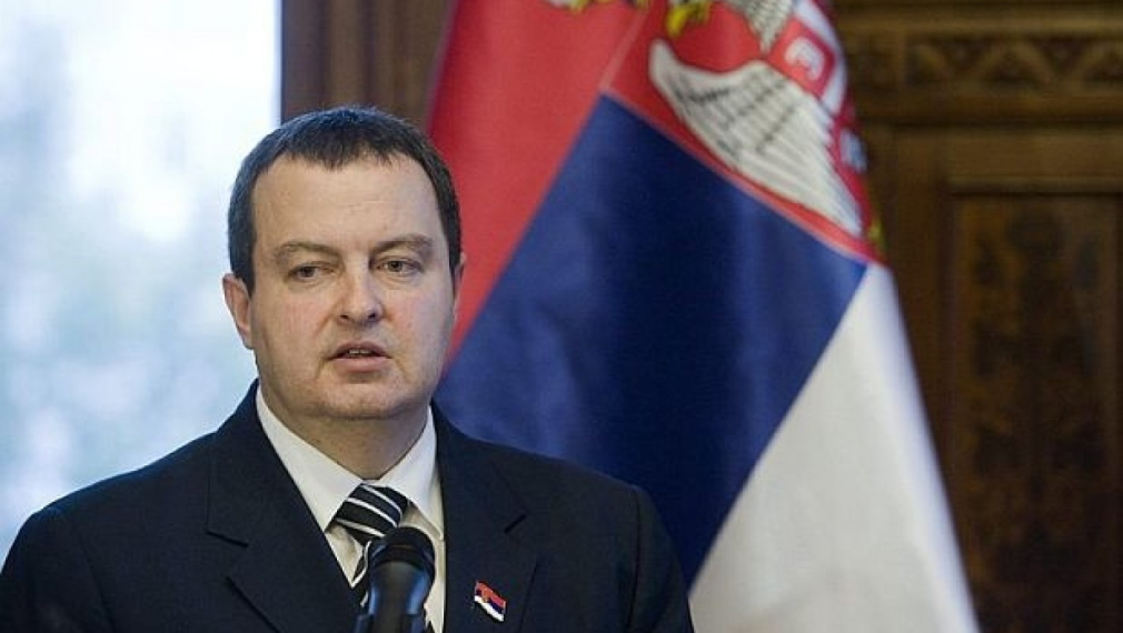 Дачич с агресивен тон: Какви права за българите в Сърбия търси София?