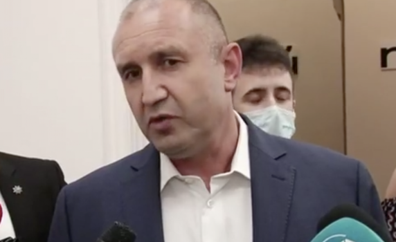 Радев: Не познавам Шиши. Главният прокурор избра да брани олигархията