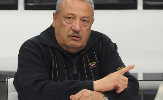 Гарелов: Плевнелиев подготвяше народа ни за война, не за мир