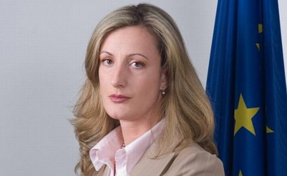 З. Златанова: Ограничаваме безработицата с реални работни места