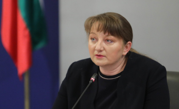 Деница Сачева: Мярката 60/40 може да действа и след края на извънредното положение