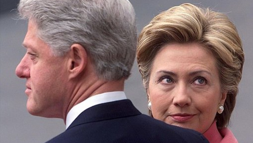 „Островът на оргиите“, Бил Клинтън и кампанията на Хилари