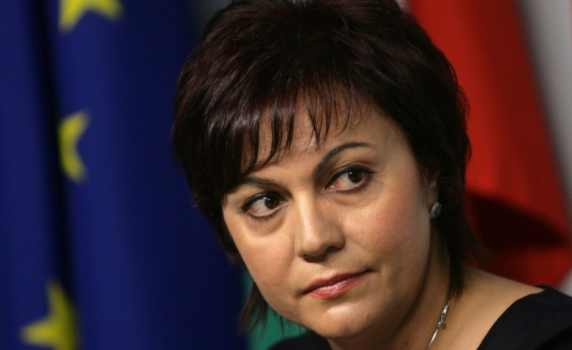 Нинова към шефа на ЕНП: Не можете да ме спрете да кажа истината!