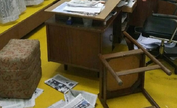 Разбиха и ограбиха клуб на БСП в "Красно село"