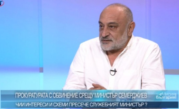 Д-р Николай Болтаджиев: Илко Семерджиев засяга интереси, свързани с лекарствата