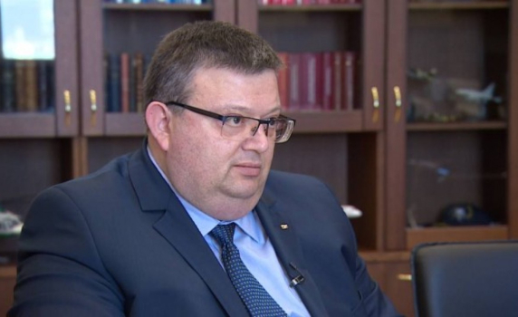 Цацаров: Време е за промени в Закона за вероизповеданията, иначе храним екстремизъм