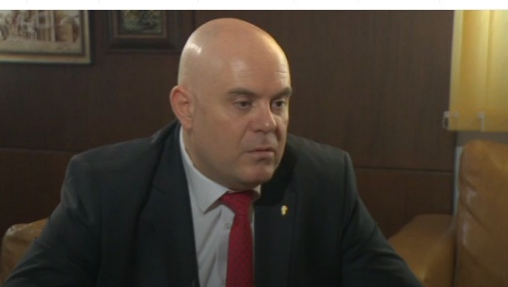 Главният прокурор отказа среща с Корнелия Нинова