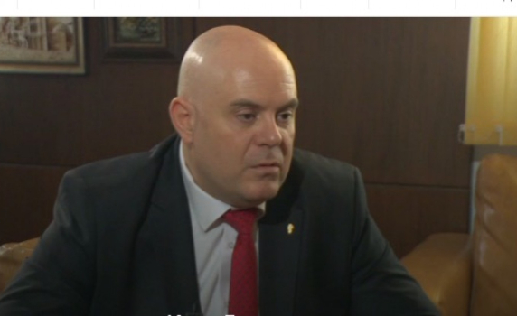 Главният прокурор отказа среща с Корнелия Нинова
