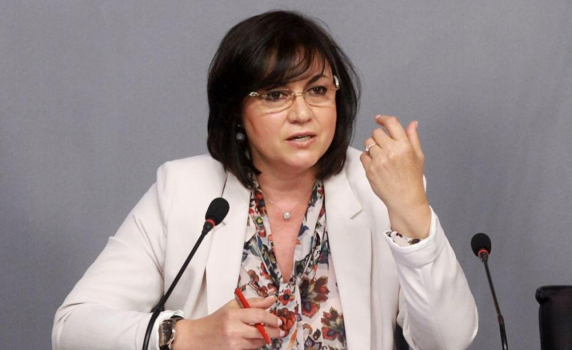 Нинова пита министър Радев: Кой промени плана за пътно движение часове преди събора на Бузлуджа?