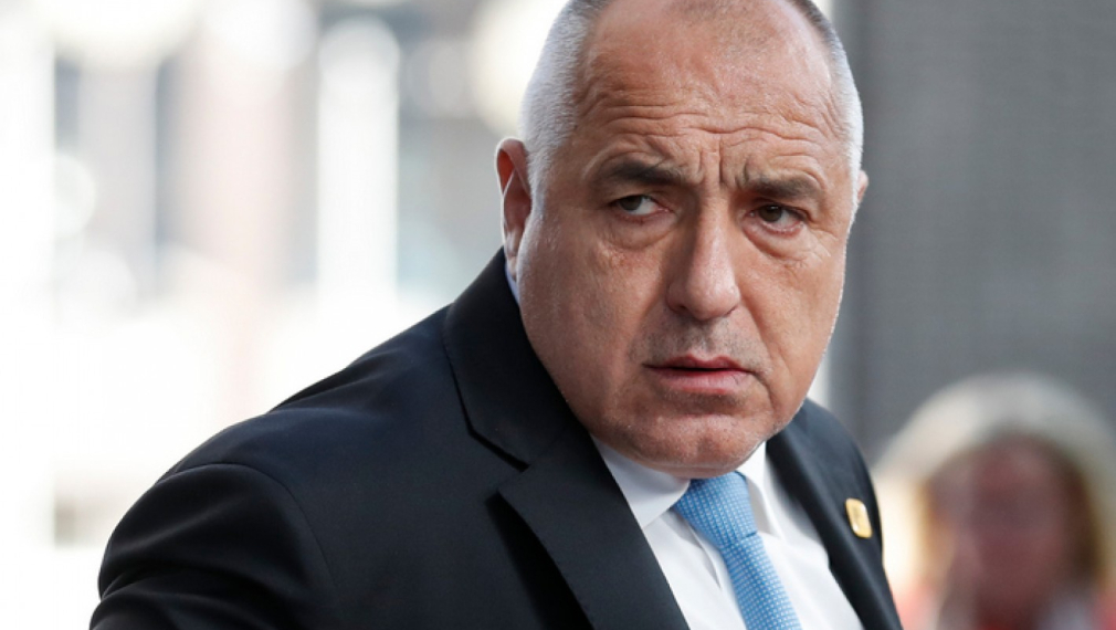 ”Политико”: Корупционната криза в България “сложи въжето” на премиера Борисов