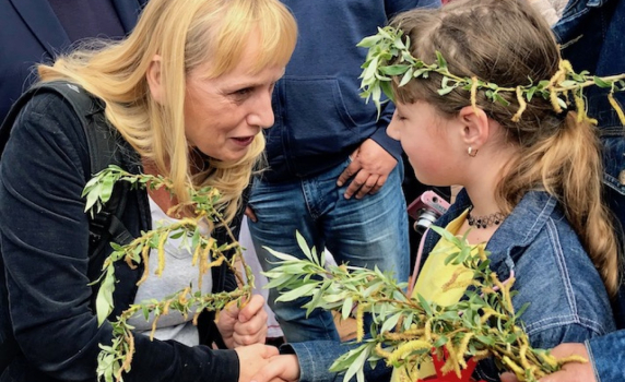 Елена Йончева: Имаме два пътя - да се оставим на мафията, или да променим това, като гласуваме