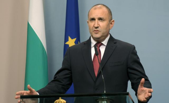 Радев: Незабавна оставка на правителството и на главния прокурор