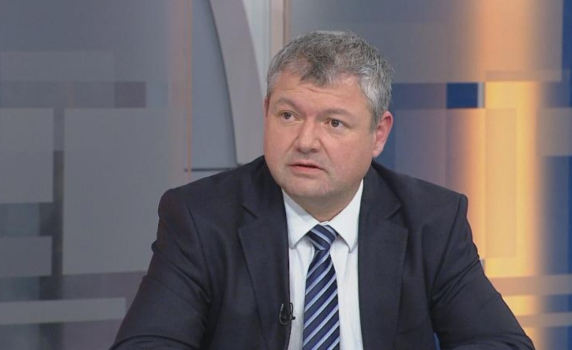 Димитър Горов: ГЕРБ лицемерно спекулира с референдума