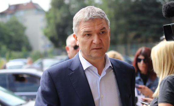 Бобоков показа СМС и с Борисов за либийския танкер