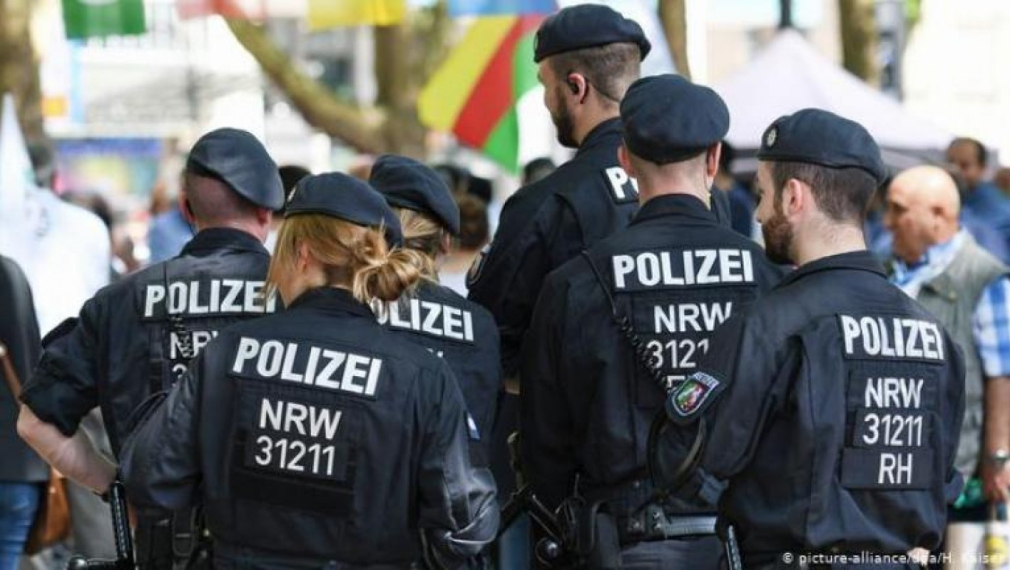 Разследват над 30 хил. заподозрени по дело за педофилия в Германия
