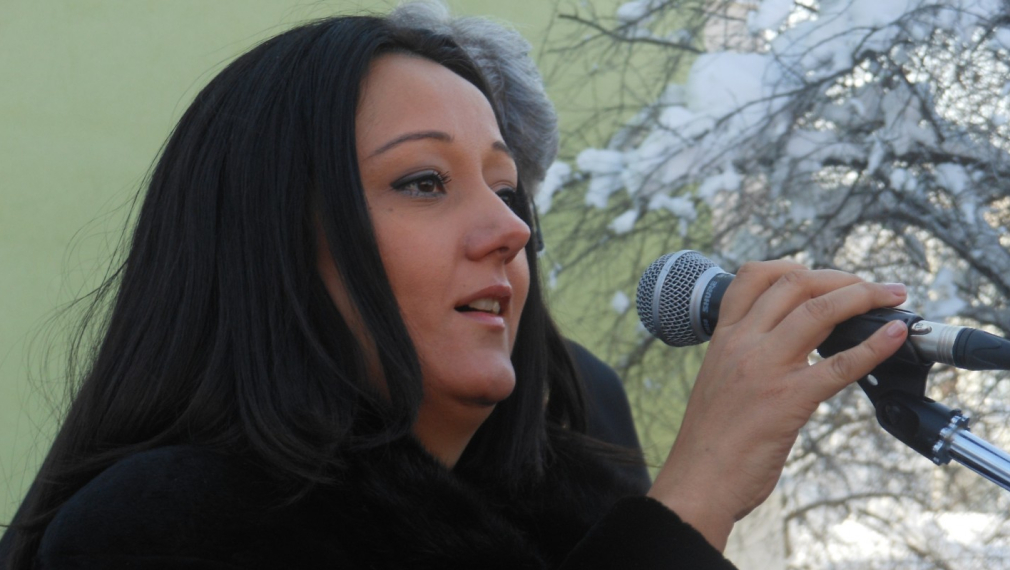 Лиляна Павлова откри санирана част от блок