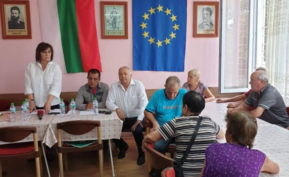 Корнелия Нинова: Пред мъката на хората нямат място партийните алтернативи