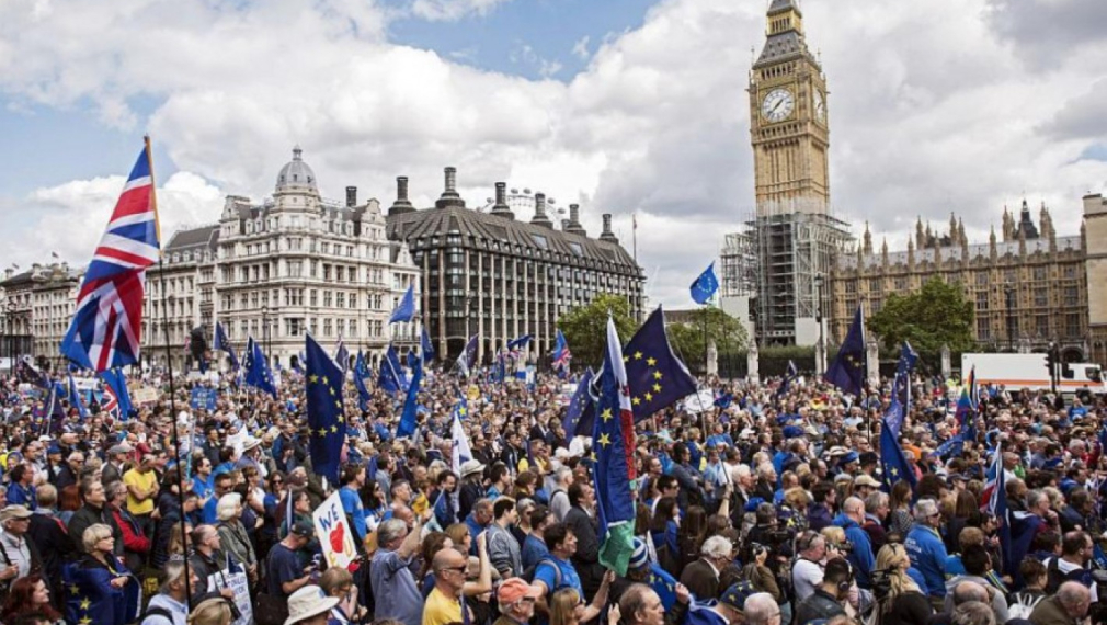 Хиляди протестират в Лондон с искане за нов референдум за Брекзит