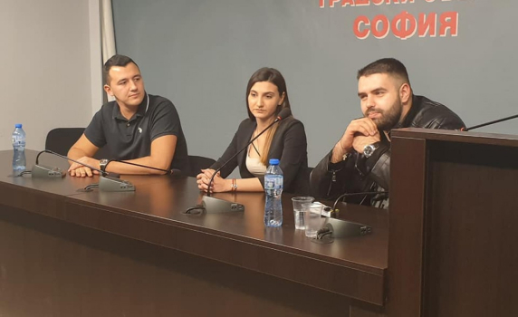 Младежите от БСП – София искат оставката на Тодор Чобанов заради детските градини и яслите