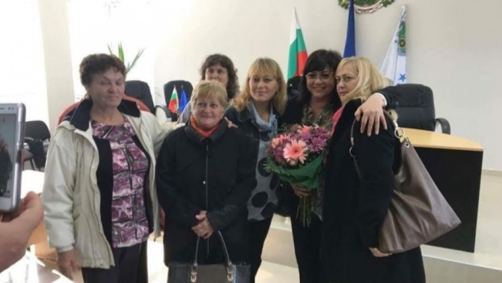 Нинова: Не заменяме националния интерес за визи