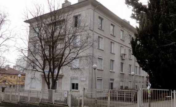 Всички лекари от очната болница във Варна подават оставки