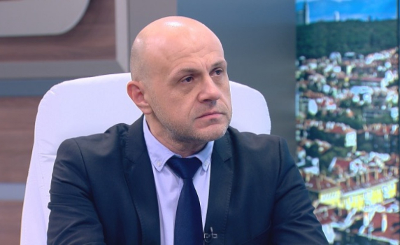Томислав Дончев: Не виждам нищо нередно в думите на жена ми