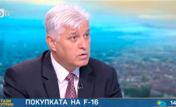 Президентът иска повторен дебат за F-16 