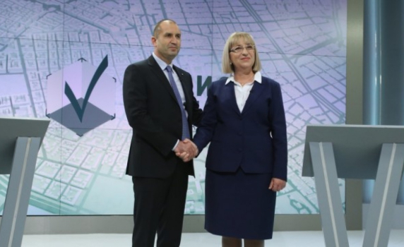 „Маркет линкс“: Радев с 40,7%, Цачева - с 29,4%