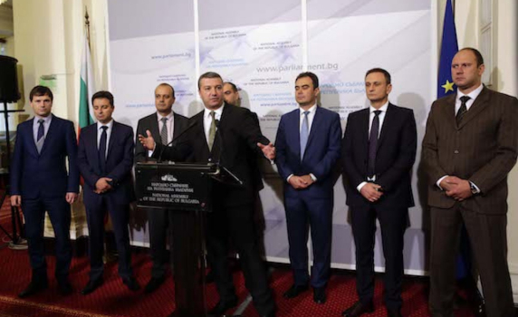 БСП иска закриване на Комисията по досиетата