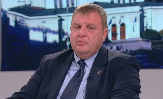 Каракачанов призна, че американците искат неоправдано висока цена за F-16 