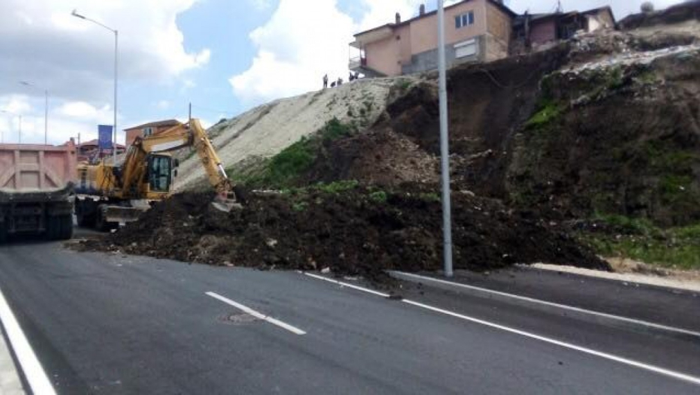 Ново срутване върху булеварда за 110 млн. лв. във Варна 