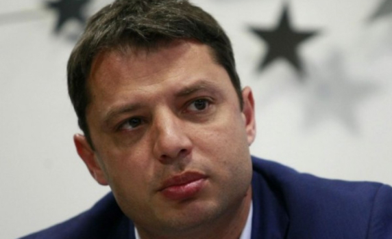 Родата на Делян Добрев от ГЕРБ управлява Хасково