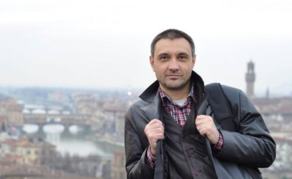 Доц. Чорбанов: От научна гледна точка няма полза нито от социалната изолация, нито от маските