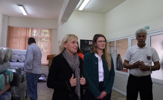 Ще се борим за достойни доходи, обеща Елена Йончева