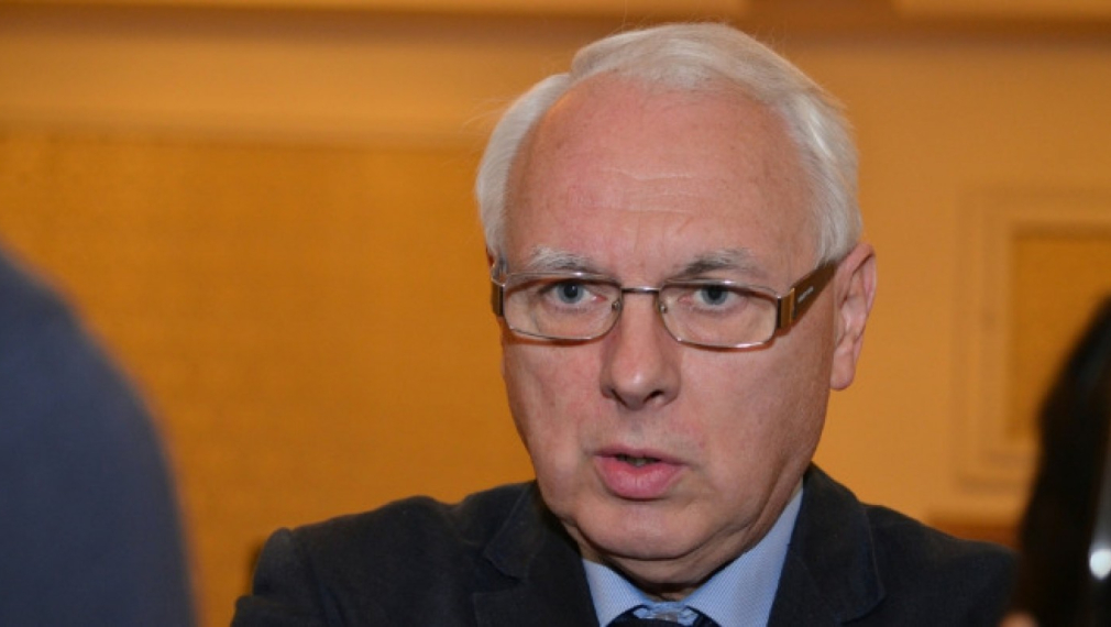 Енчев: "Атака" обслужи ГЕРБ и му спести две седмици на остри дебати