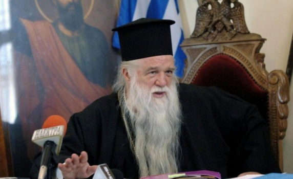 Благодатният огън и "църквите"