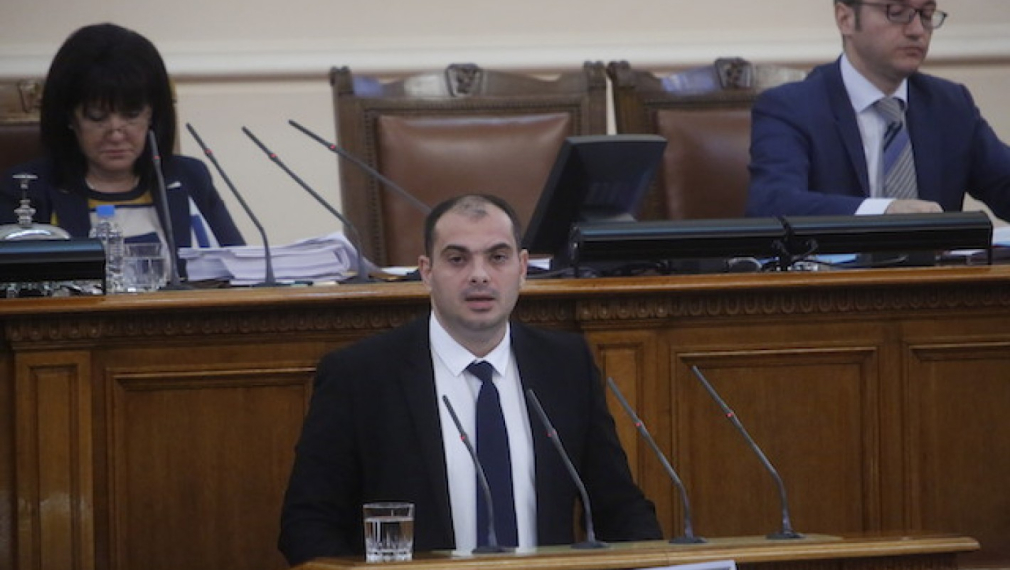 Филип Попов: Не хвърляйте българските партии на бизнеса!