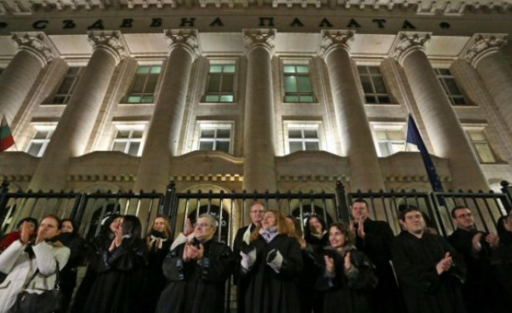 Съдии до Брюксел: Има зависимости на най-високо ниво в управлението 