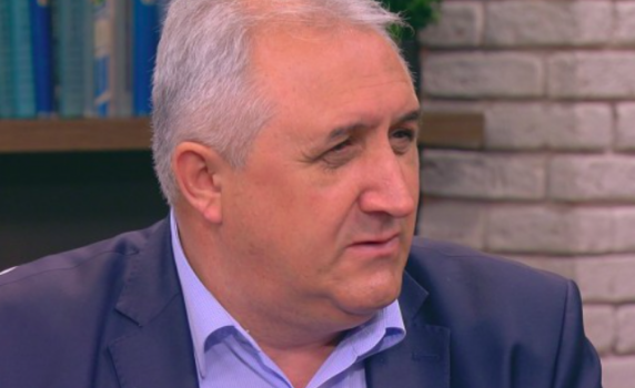 Дикме: ДФ „Земеделие” допусна безогледно да се строят къщи за гости