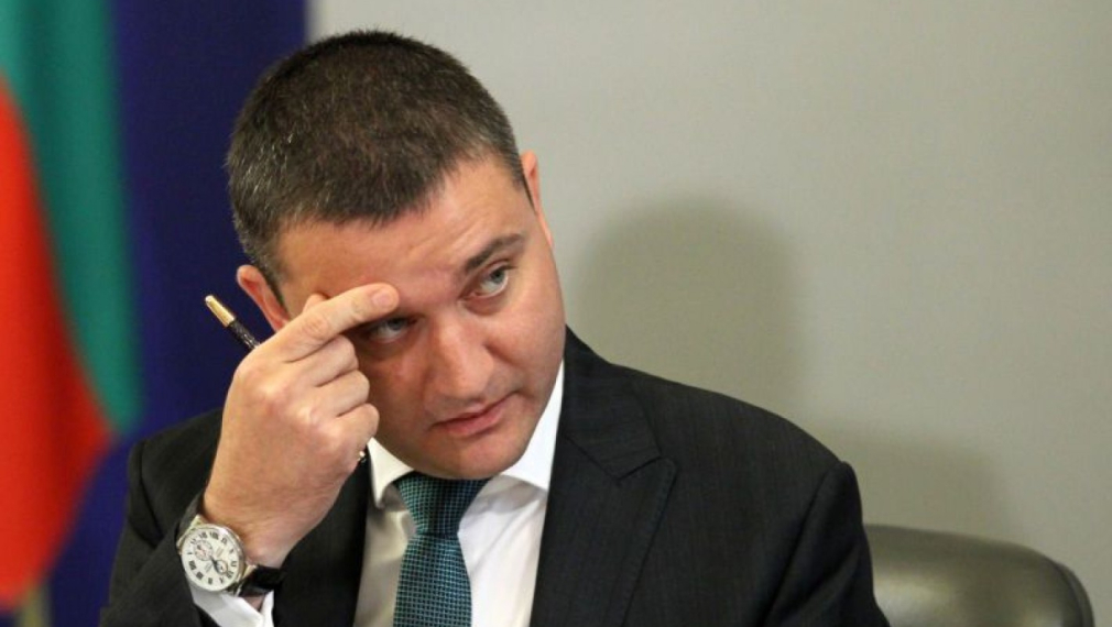 Горанов: Оставката на шефа на митниците е фалшива новина