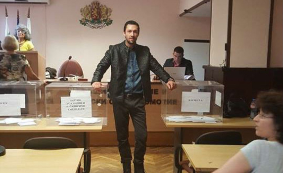 Пребиха жестоко с бухалки журналиста Стоян Тончев