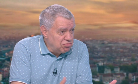 Проф. Константинов: Не е прониквано в архива на НАП 