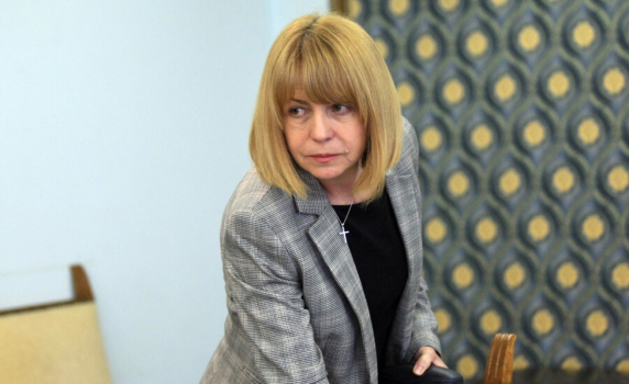 Фандъкова: Фирмите за чистотата на София няма да бъдат класирани преди изборите